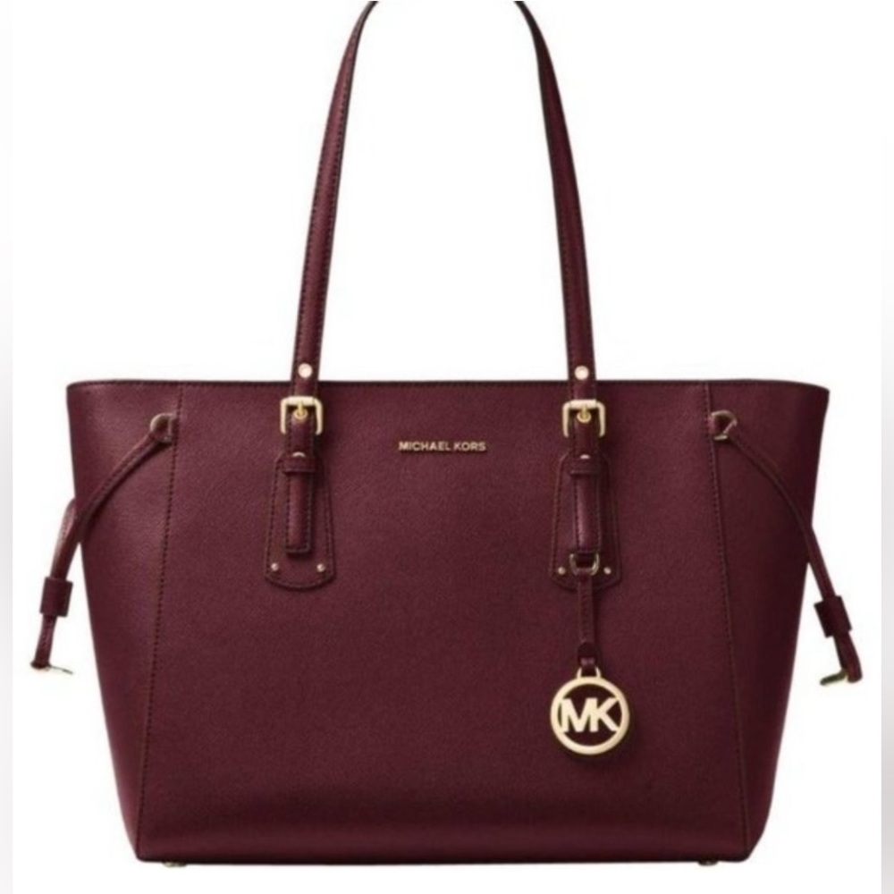 Michael Kors Voyager Medium Crossgrain Tote Bag